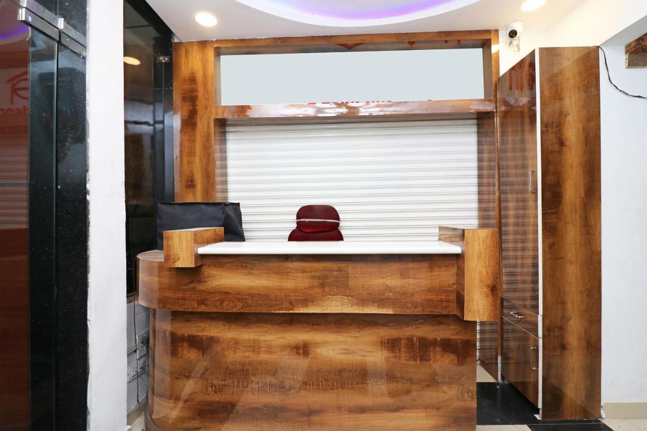 Oyo 1021 Hotel Gayatri Residency Tirath Экстерьер фото